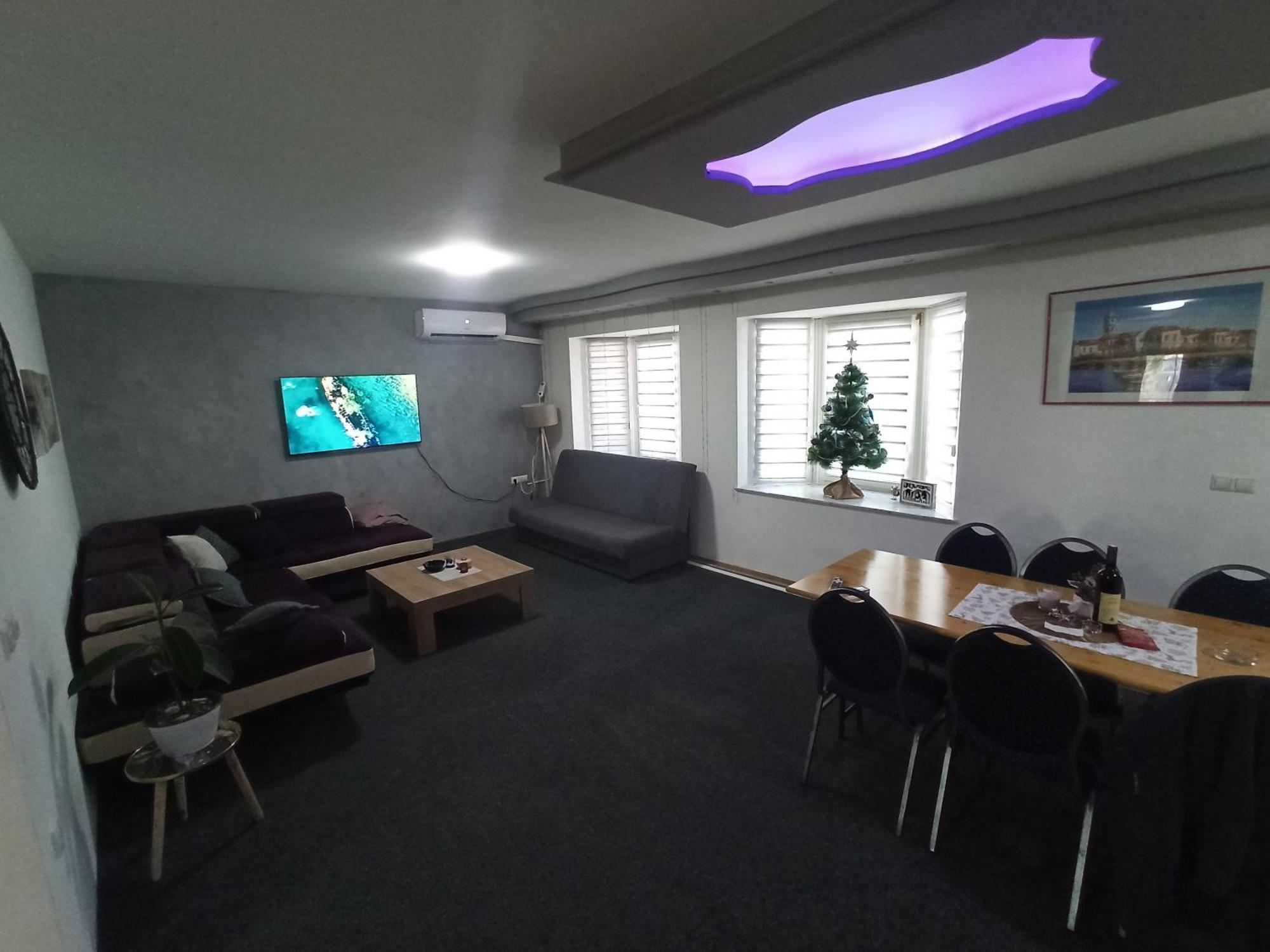 Royal Apartmani Bosanski Samac Экстерьер фото