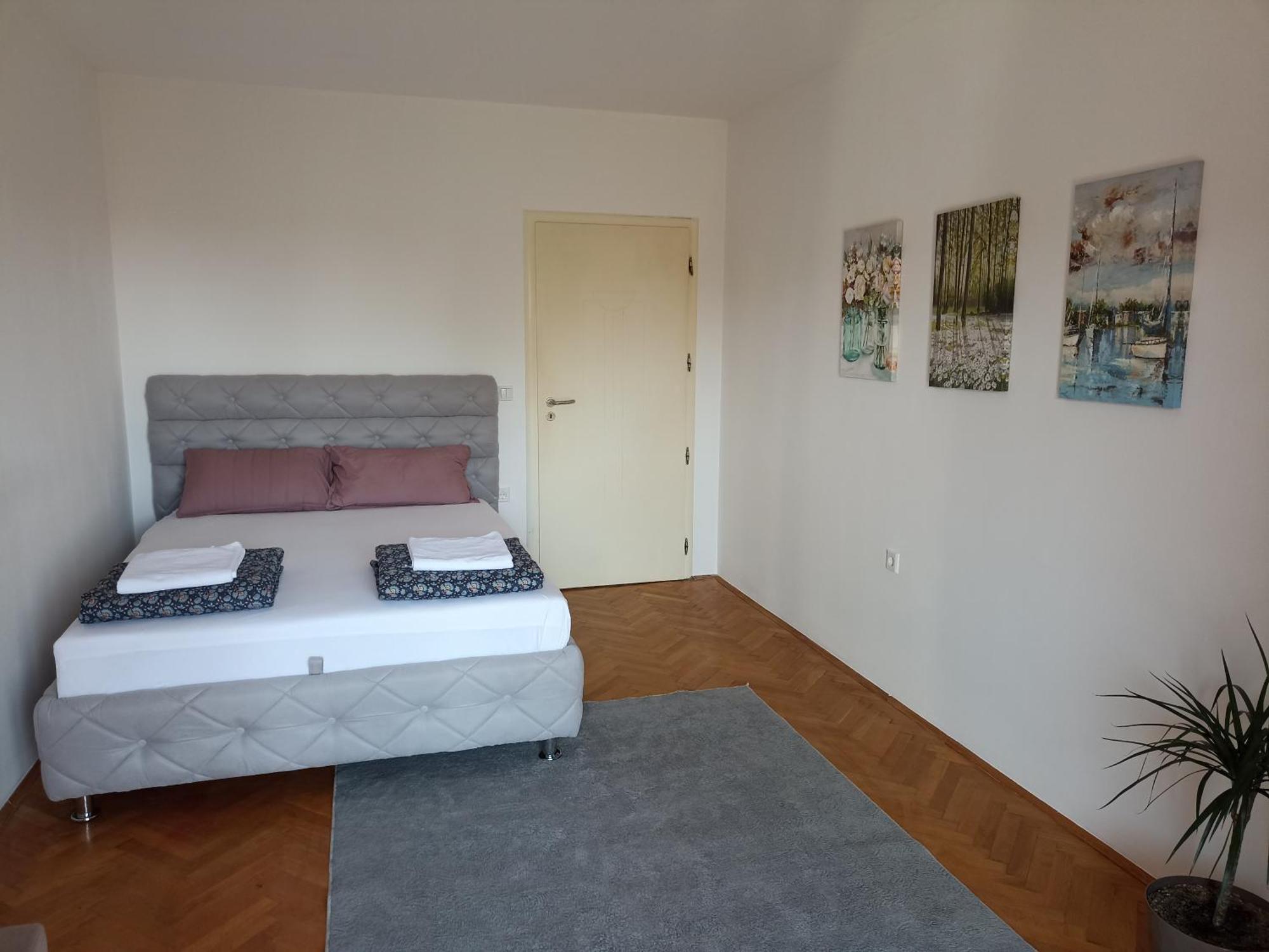 Royal Apartmani Bosanski Samac Экстерьер фото